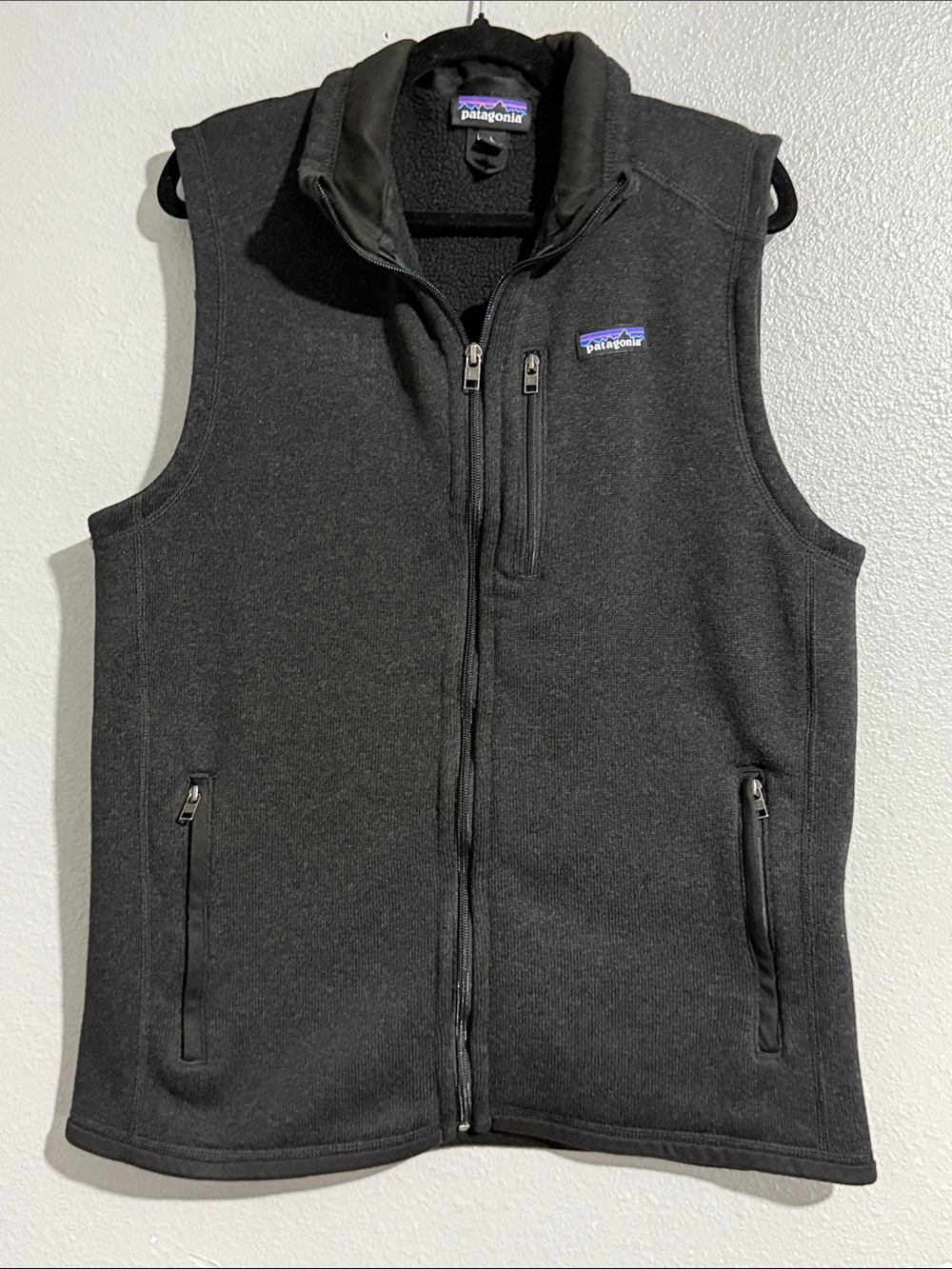 Patagonia Charcoal Gray Men's Fleece Vest with Chest Logo